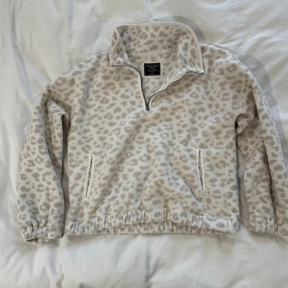 Abercrombie-fitch Women's White and Cream Hoodie